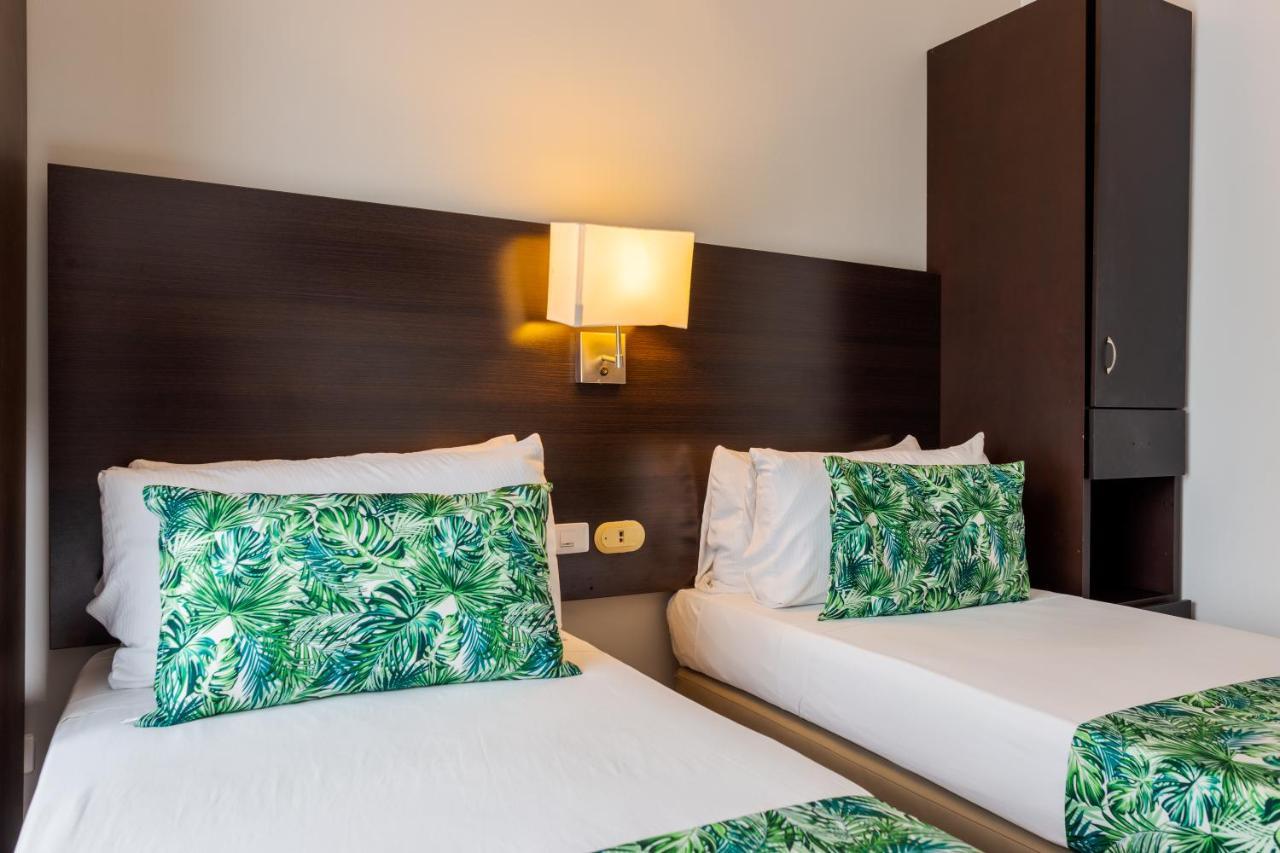 Hotel Manantial 멜가르 외부 사진