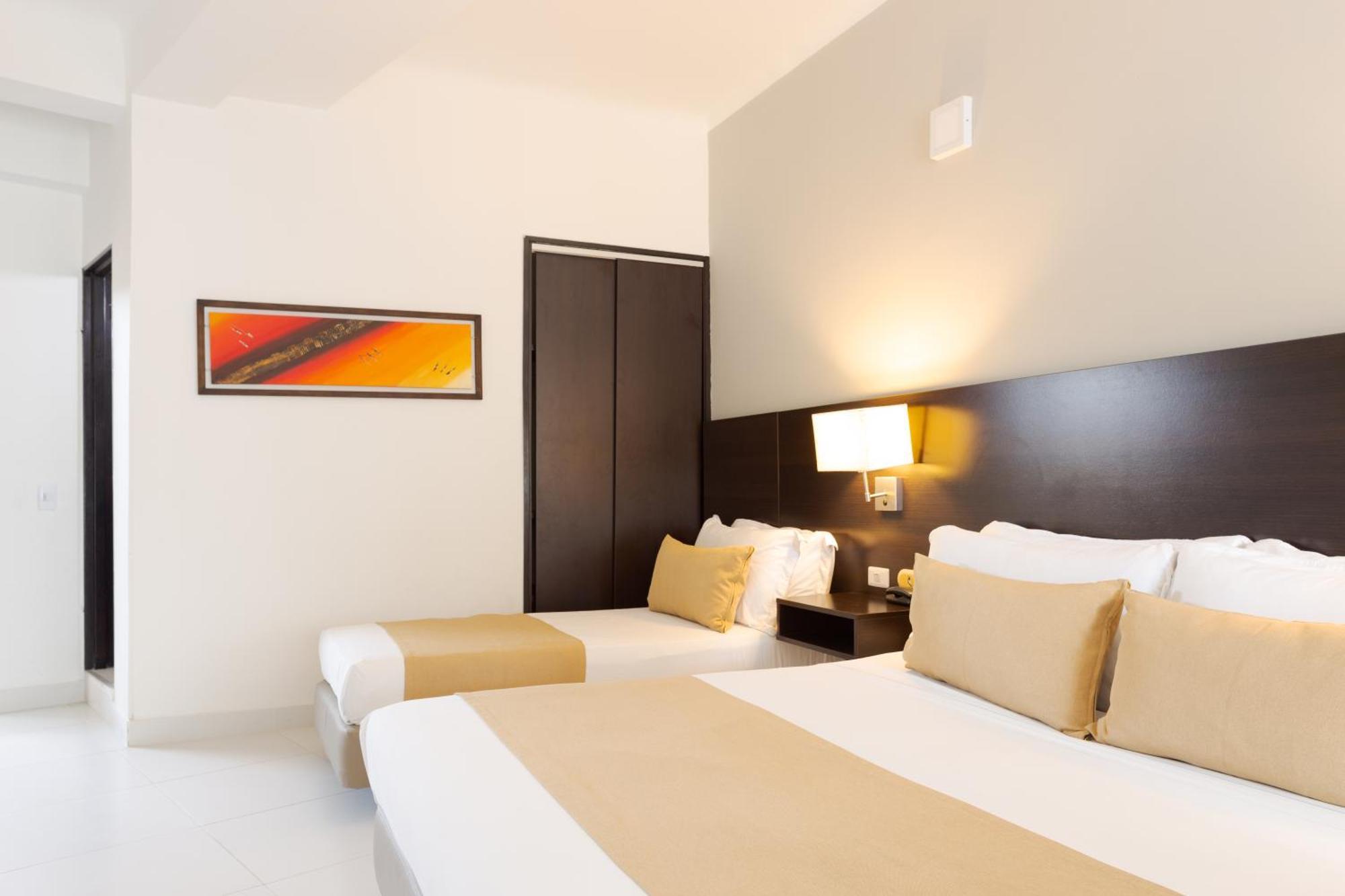 Hotel Manantial 멜가르 외부 사진